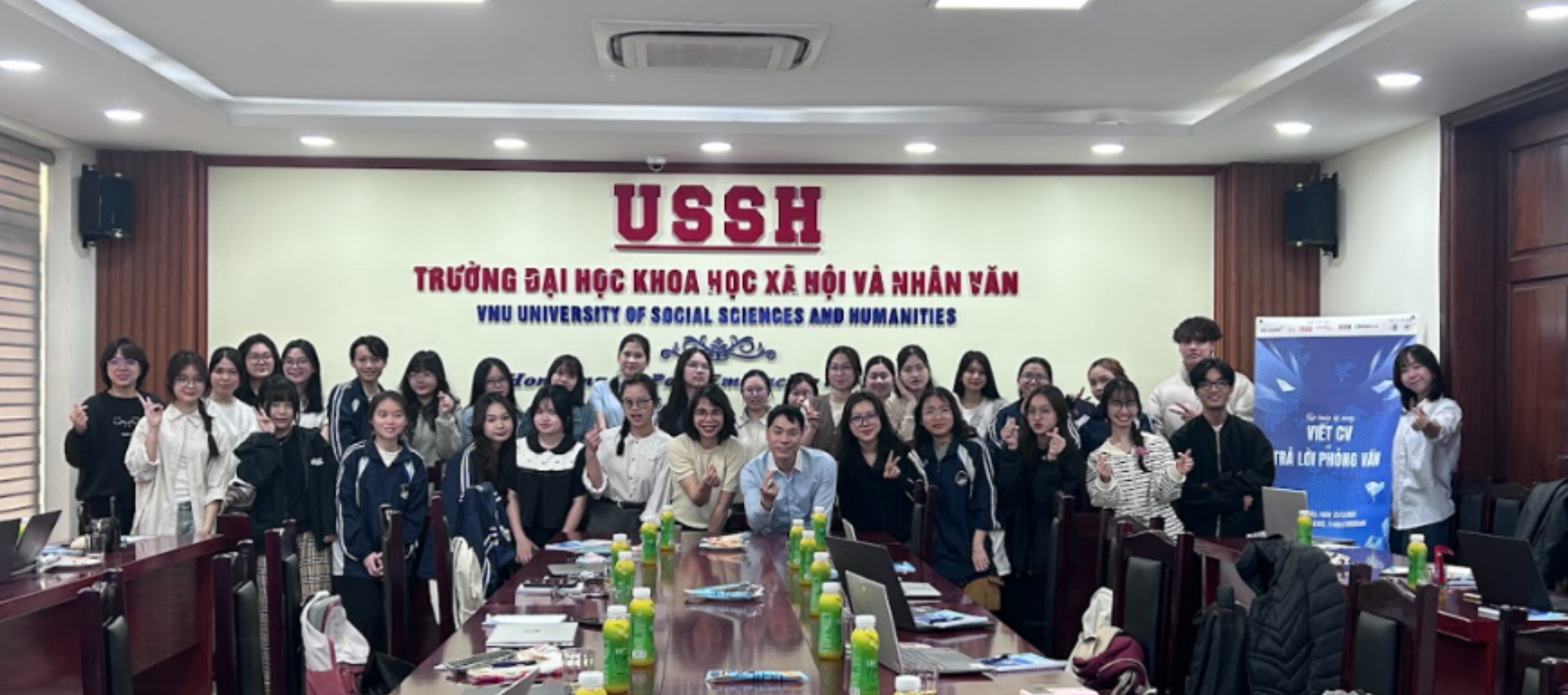 Đồng hành cùng sinh viên chinh phục nhà tuyển dụng